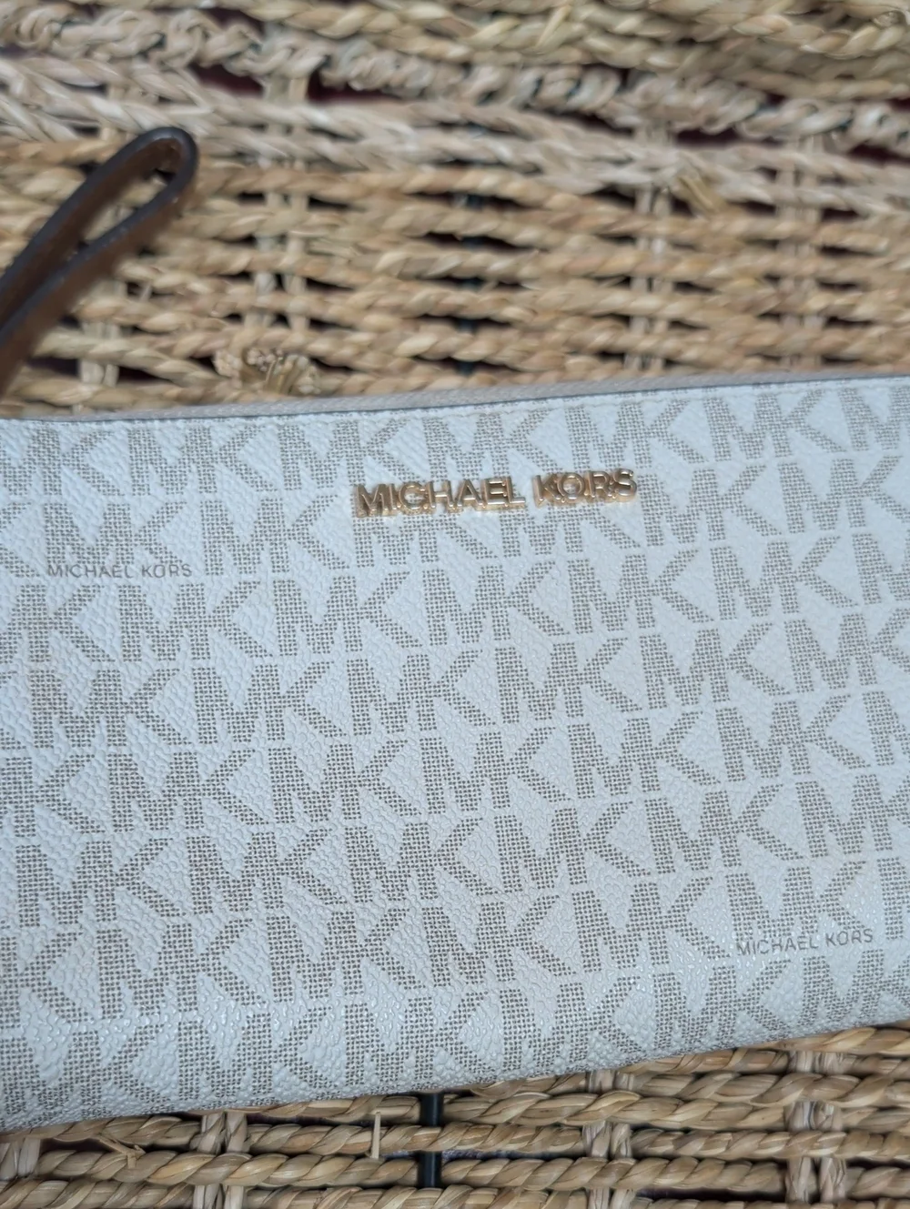 Michael Kors Wristlet Wallet